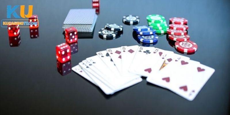 Hướng dẫn luật chơi tú lơ khơ dễ hiểu nhất cho tân thủ